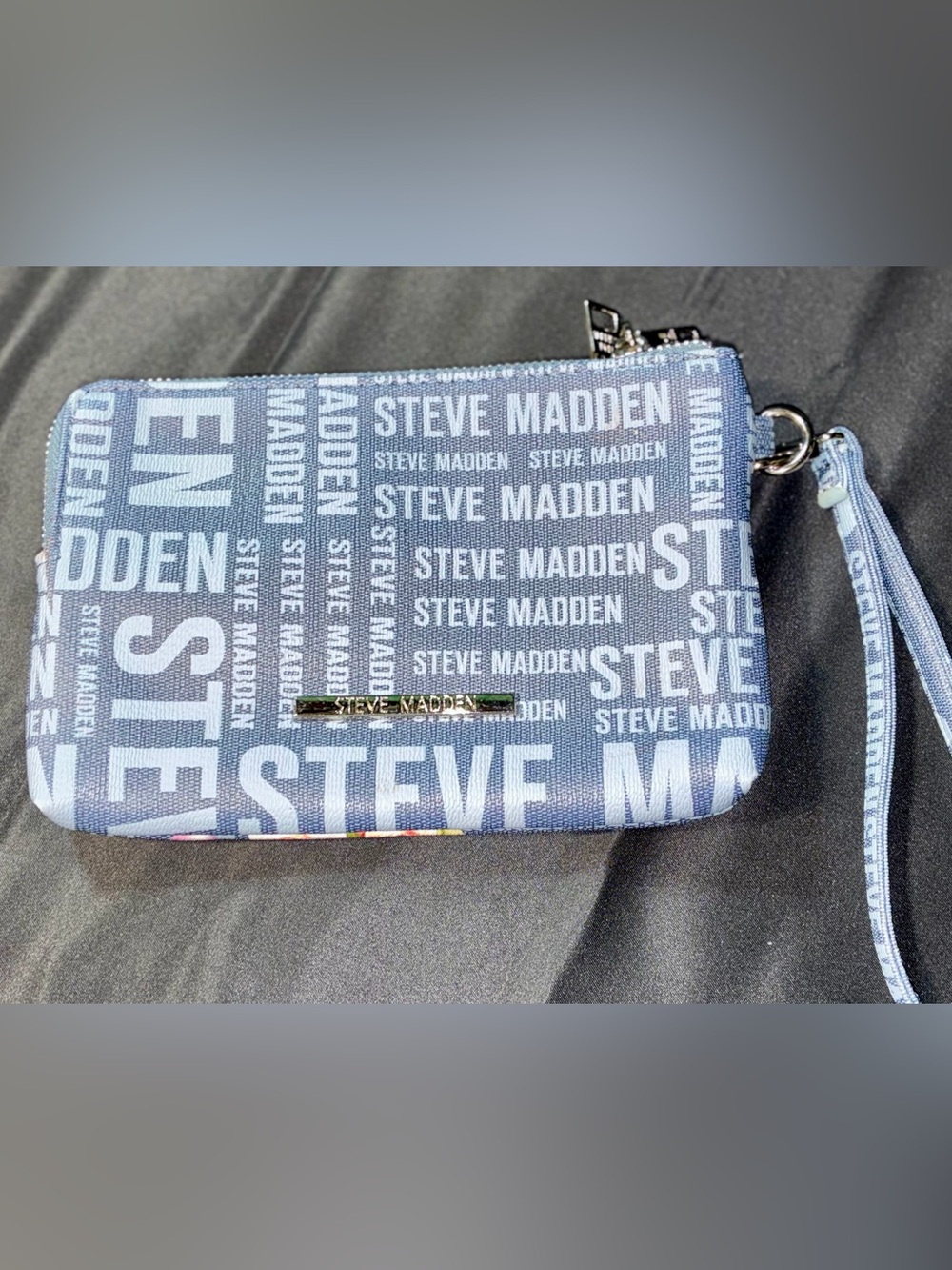 Like New Women's Steve Madden Blue/Florai Logo Clutch/Wristlet